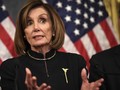 Pin Emas Nancy Pelosi Curi Perhatian Saat Pemakzulan Trump