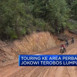 Ini Gaya Touring Jokowi Terabas Lumpur di Perbatasan Nunukan