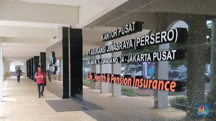 Mereka yang dicekal antara lain eks Dirut Jiwasraya Hendrisman Rahim, bekas Direktur Pemasaran De Yong Adrian, dan mantan Direktur Keuangan Hary Prasetyo.