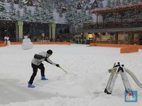 Yes.. Trans Snow World Bintaro Sudah Dibuka, Ayo Main Salju!