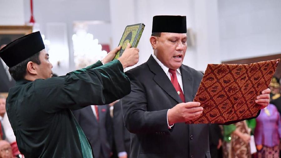 Ketua KPK Firli Bahuri mengikuti acara Pengucapan Sumpah/Janji Pejabat Negara Masa Jabatan Tahun 2019-2023 di hadapan Presiden Republik Indonesia.