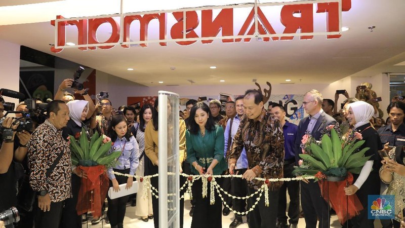 Transpark Mall Bintaro memiliki konsep tema Negeri Sakura, termasuk Harajuku.