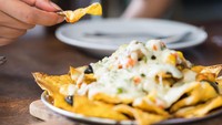 Nonton Bareng Tapi Bingung Cari Snack? 3 Tortilla Chips Ini Bisa Jadi Andalan 