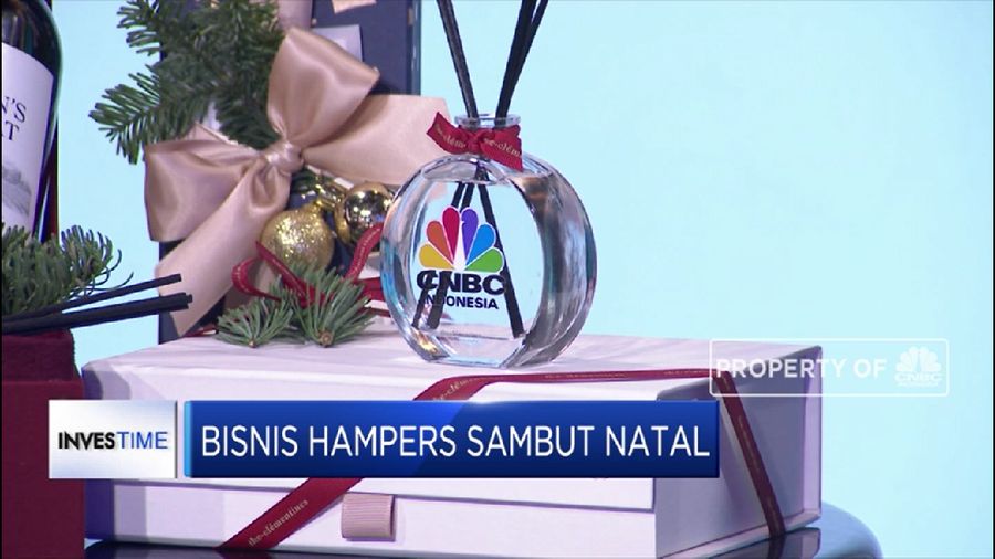 Hampers menjadi hantaran yang dipersiapkan jelang perayaan Natal.