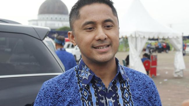 Demokrat Sebut Hengky Kurniawan ke PDIP Demi Kursi Bupati