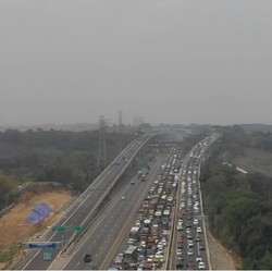 Kontroversi Tol Japek II: Bergelombang, Macet, & Ditutup