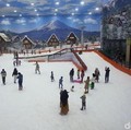 Referensi Liburan, Ini Taman Rekreasi Salju Indoor di Bintaro