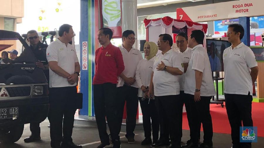 Presiden Joko Widodo (Jokowi) menegaskan usaha menekan impor solar harus dilakukan serius.