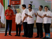 Intip Gaya Jokowi & Ahok Saat Resmikan B30 di SPBU Pertamina