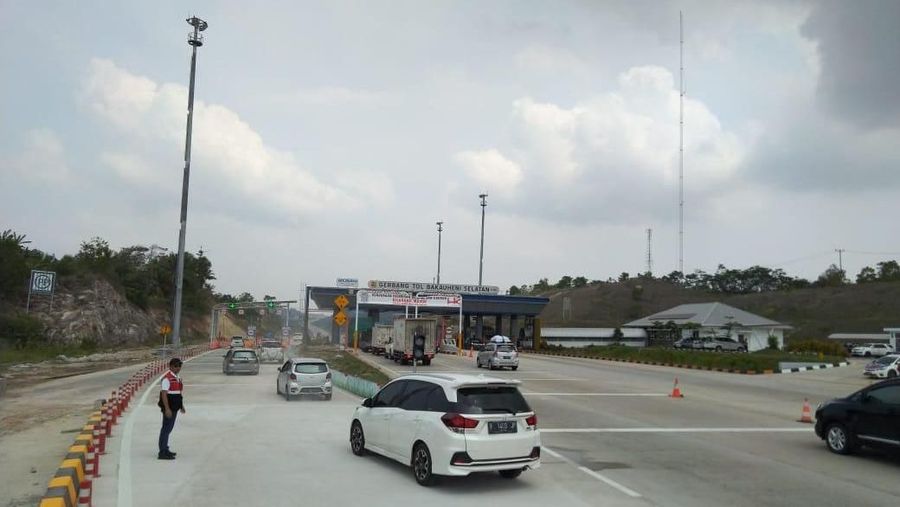 H-3 NATAL, 19 RIBU LEBIH KENDARAAN MASUK KE JALAN TOL TRANS SUMATRA VIA GT BAKAUHENI SELATAN.