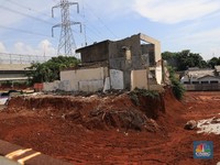Ogah Digusur, Ini Rumah di Tengah Jalan Tol Cinere-Serpong