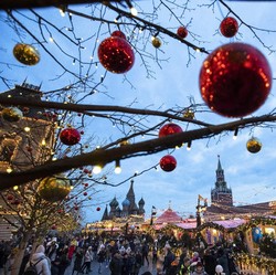 Intip Kebiasaan Mewah Anak-anak Kaya di London Rayakan Natal