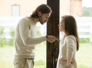 Ramalan Zodiak Cinta 24 September: Cancer Tak Buatnya Emosi, Aries Cari Solusi