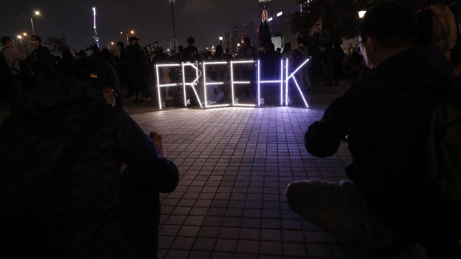 Hong kong kembali demo berujung bentrok