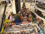 Foto Bareng Pohon Natal Raksasa & BT21 di Jakarta