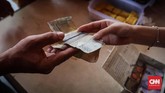 Harga sepiring nasi dan lauknya dijual seharga Rp3 ribu yang sangat menjangkau kaum tak mampu yang tinggal di sekitar vihara. CNNIndonesia/Safir Makki