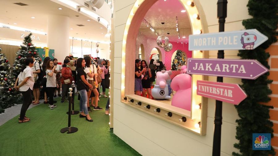 Kabar baik untuk para penggemar BTS, koleksi kartun BT21 pertama kalinya hadir di Indonesia. Bisa foto-foto bareng. 