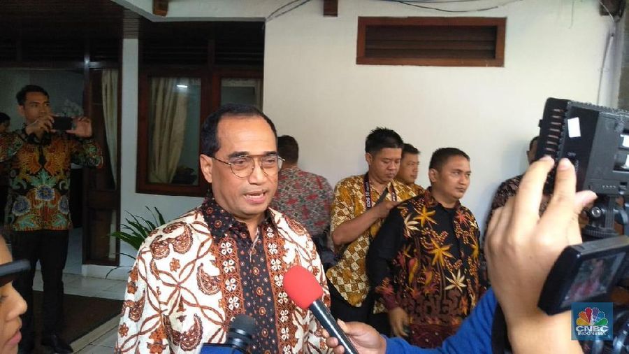 Selain Bandara Komodo, kemenhub akan mengerjasamakan tiga bandara lain ke swasta.