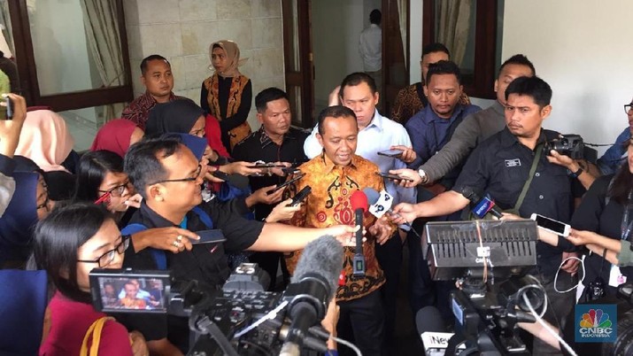 Cerita Jokowi yang Percaya dengan 'Anak Muda' urus Investasi
