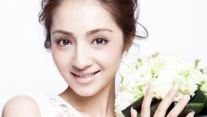 Berikut deretan wanita berparas cantik keturunan Uighur.