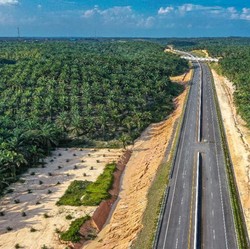 Bakal Diresmikan, Ini Tol Pertama yang Punya Terowongan Gajah