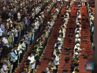 PPKM Darurat Direvisi: Masjid Dibuka, Pernikahan Dilarang!