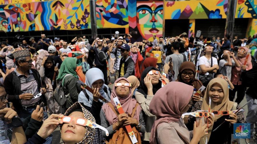 Berbagai peristiwa baik Indonesia maupun Internasional terjadi dalam seminggu ini. Simak rangkuman peristiwa dalam sepekan ini