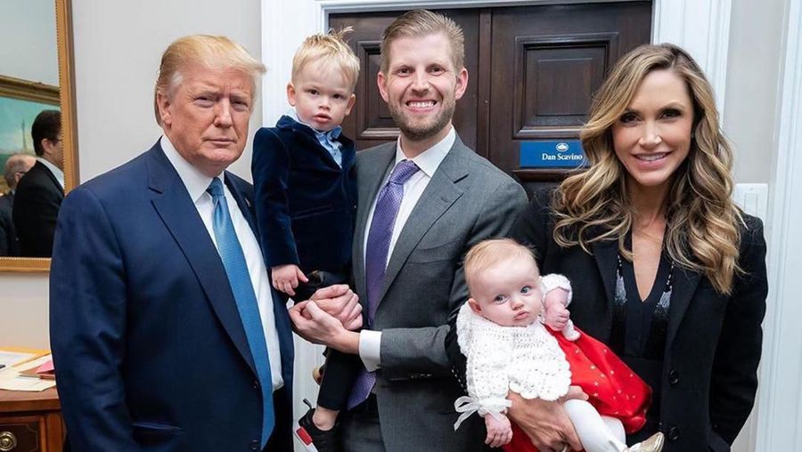 Trump merayakan Natal bersama keluarga.