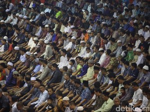 Khutbah Gerhana Bulan Singkat tentang Kebesaran Allah