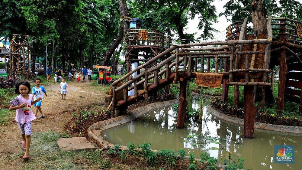 Taman Tomang Raya, Padukan Alam dan Permainan Tradisional