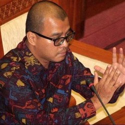 Andi Widjajanto Jadi Wakil Moeldoko Pilihan Jokowi?
