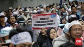 Aksi Bela Uighur di depan Kedubes China di Jakarta pada 27 Desember 2019 diikuti sejumlah elemen baik dari FPI, PA 212, GNPF Ulama, Bang Japar--laki-laki dan perempuan. (CNNIndonesia/Adhi Wicaksono.)