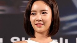 Hwang Jung Eum Dihapus dari Acara SBS Gegara Skandal Kripto