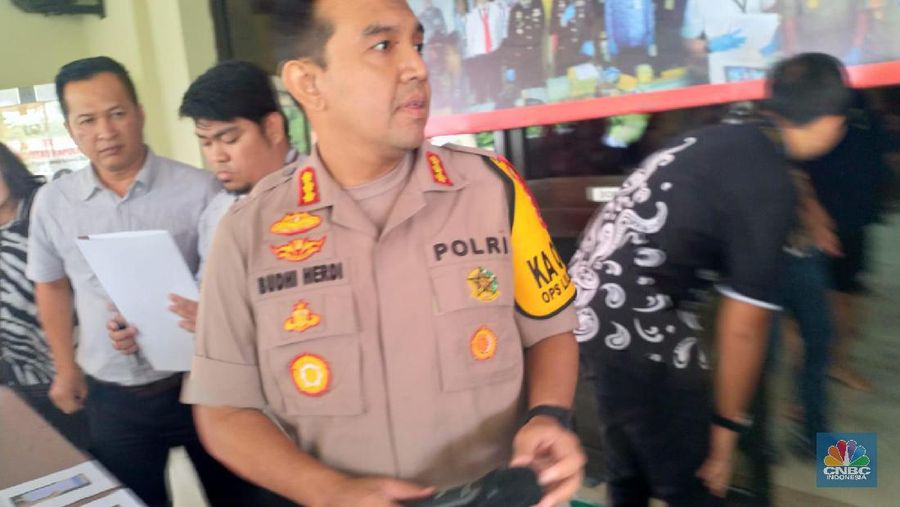 Foto/Fintech Ilegal (CNBC indonesia/Arif Budiansyah)