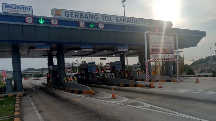 Hingga hari pertama arus balik pasca libur Natal (26/12), PT Hutama Karya (Persero) mencatat sebanyak 651.298 kendaraan telah melintasi Jalan Tol Trans Sumatra, baik pada ruas yang sudah beroperasi penuh maupun ruas fungsional. Angka ini diperkirakan masih akan terus bertambah mengingat masa liburan yang masih cukup panjang hingga tanggal 1 Januari 2020 mendatang. (HK)