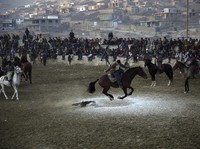 Buzkashi, Tradisi Unik Afghanistan Merebutkan Bangkai Kambing