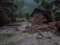 Labuhanbatu Utara Banjir Bandang, Bupati Nyaris Terseret Arus