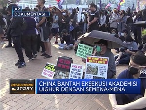 Dituding Persekusi Akademisi Uighur, China Berang