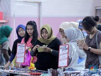 Gaji ke-13 PNS Cair Agustus, Saham Emiten Ritel Meroket!