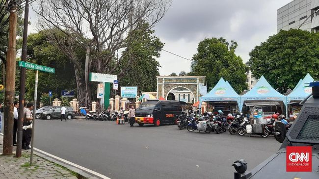 Berisi Baju, Tas Mencurigakan di Sunda Kelapa Dilempar Orang