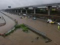 Kolong Tol Lingkar Luar Banjir, Macet di Kalimalang
