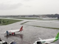 Banjir! Bandara Halim Lumpuh, Begini Penampakannya
