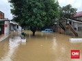 Banjir Bidara Cina Setinggi Satu Meter, Warga Dievakuasi