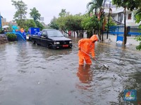 Banjir! 5 Koridor TransJakarta Lumpuh & 3 Koridor Terganggu