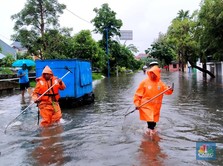 Update Kemensos: 21 Orang Meninggal Akibat Banjir Jabodetabek