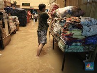 Daftar Pasar Tradisional di DKI yang Lumpuh Kena Banjir