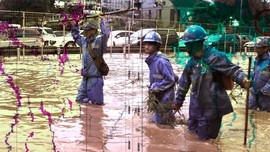 Banjir Jabodetabek, Jakarta Lumpuh!