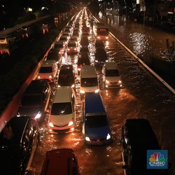 Tol Japek Sempat Banjir, Ini Ternyata Masalahnya