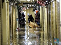 Duh! 73 Pasar Lumpuh Kena Banjir, Kerugian Rp 350 Miliar