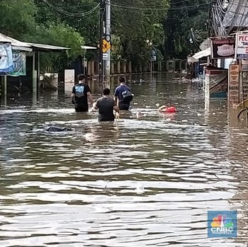 Duh Pak Anies, Sudah 3 Hari Banjir Belum Surut Nih..